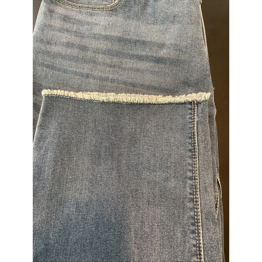 Cato Denim Jeans Womens 14 Mid Rise 34W Blue Raw Hem Crop Straight Leg - Picture 8 of 12